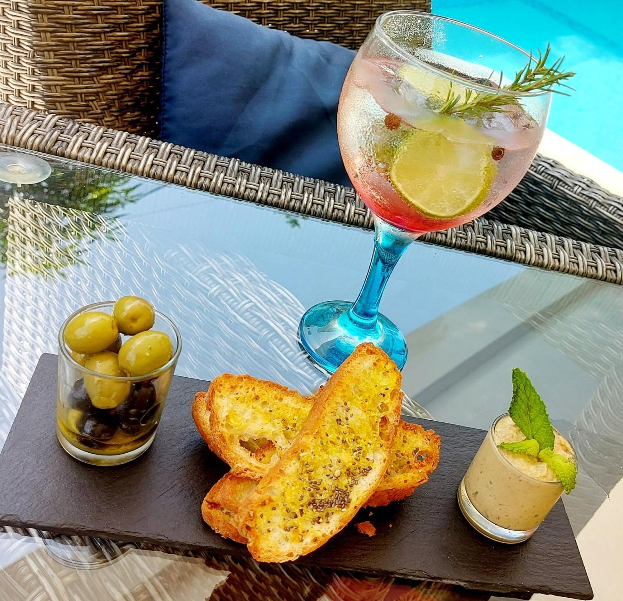 Blue Marlin Hotel Mindelo Eksteriør bilde